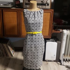 Chaps Black & White Patterned Dress W/ Yellow Belt
